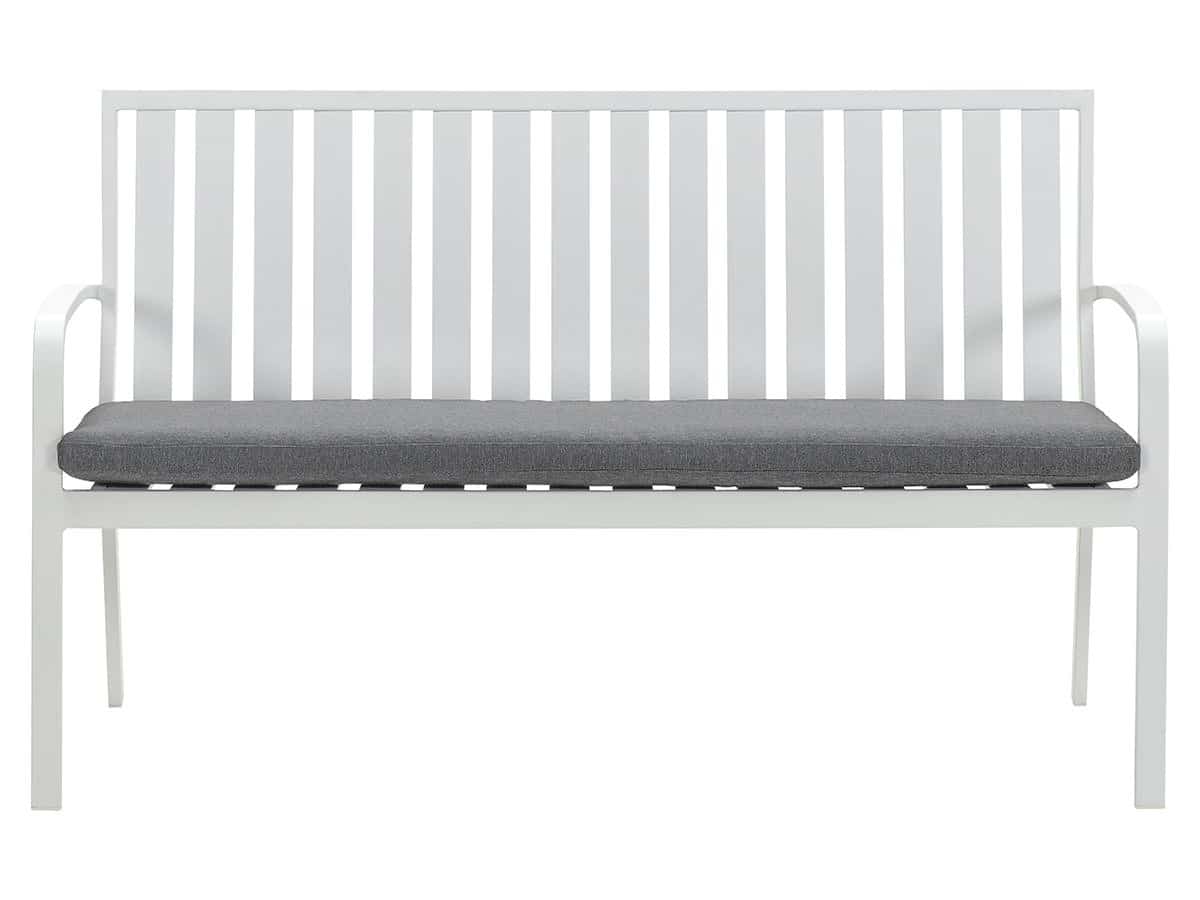 20251209-bench-1