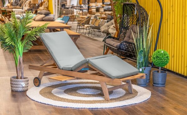 מיטת שיזוף טיק מתכווננת דגם הולה