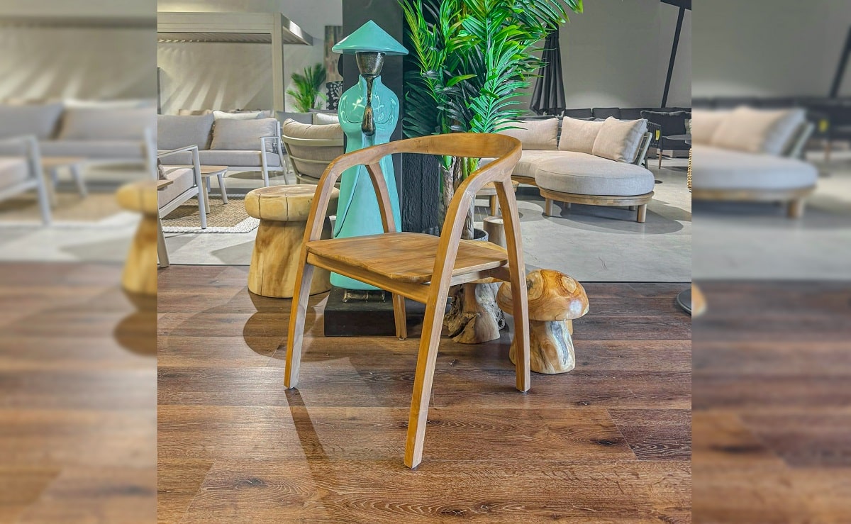 כיסא עץ טיק דגם פאני