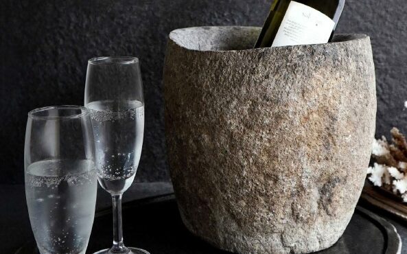 שמפניירה אבן בזלת